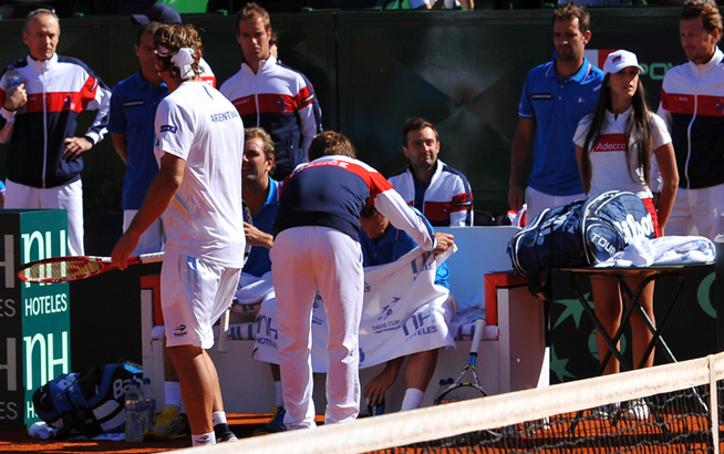 戴维斯杯罗德拉当众小解无节操