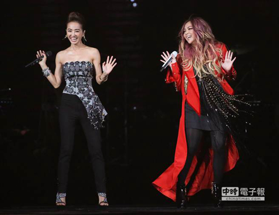 娱乐|<em>蔡依林张惠妹同台</em>表演 两大天后爆练歌秘
