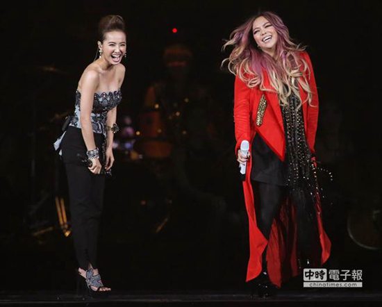 娱乐|<em>蔡依林张惠妹同台</em>表演 两大天后爆练歌秘