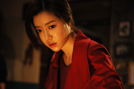 朴寒星出演新片《两个月亮》 变身恐怖小说家