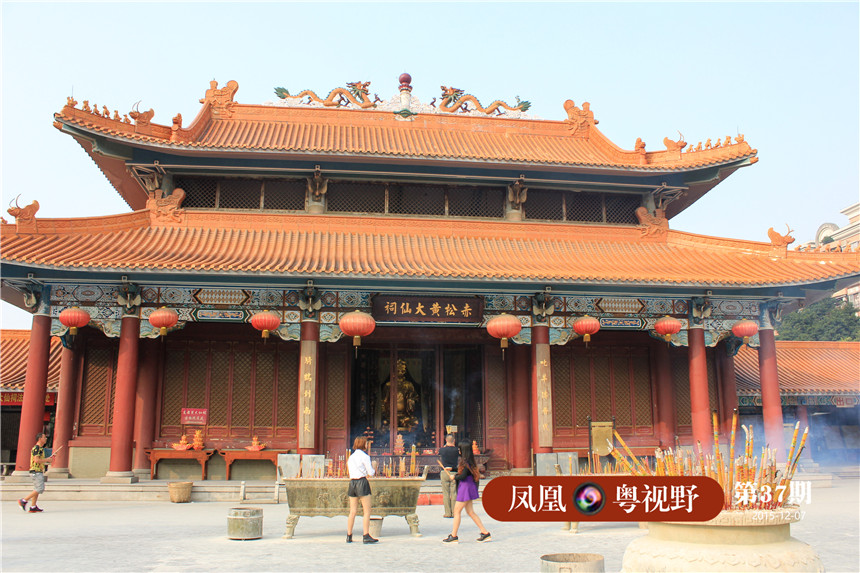 该祠虽于1910年遭受破坏，但旧祠所留下来的遗迹，如石刻对联、浮雕石柱、扁额、门饰、石狮等，都饰以精致的雕刻，由此可以想见当年祠殿的宏伟规模和精致的建筑艺术。