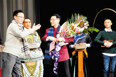昨晚,著名京剧表演艺术家王平"非遗"传承教学成果专场演出在滨湖剧院