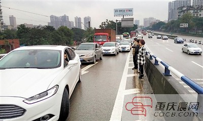 国道收费站收费多少 rdn_545d5e5a10beb.jpg