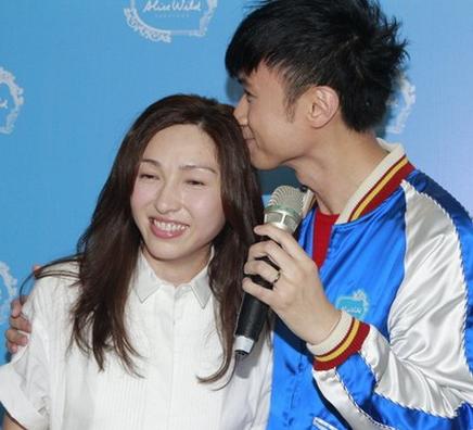 古巨基老婆是谁? 助理上位网友好羡慕!图片