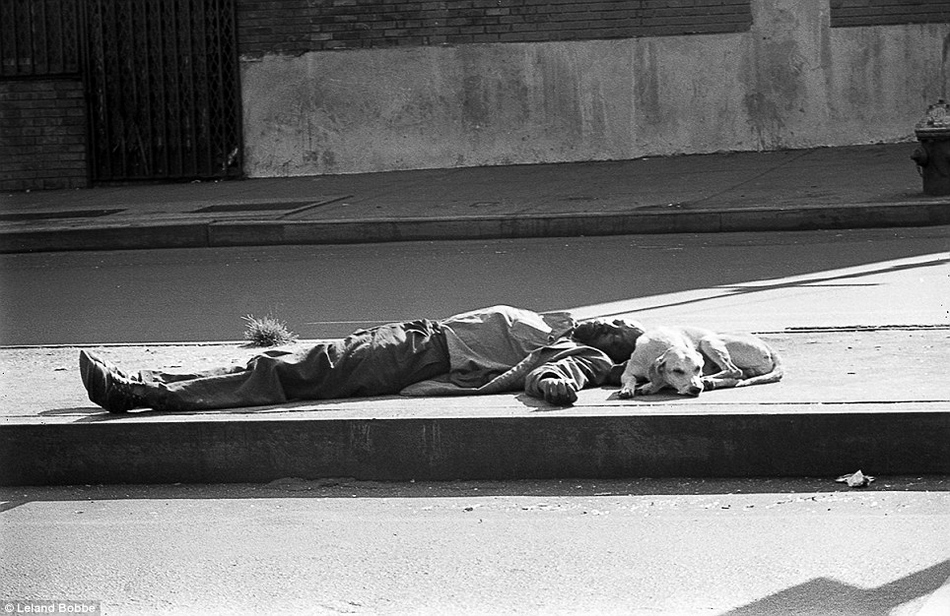 20世纪70年代经济萧条_...近日刊登了一组20世纪70年代美国纽约的旧照.报道称,上世纪70年...