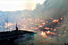 贵州苗寨起火 500户房屋葬身火海