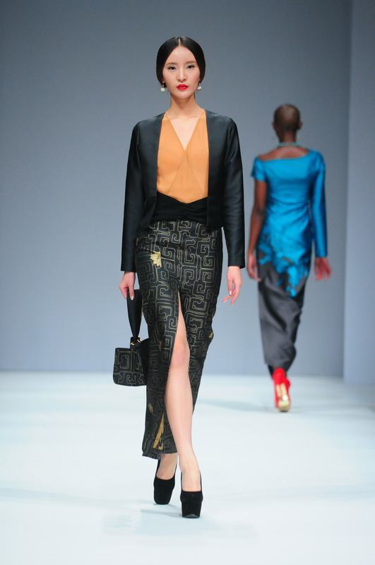 2013年10月30日，恋维斯•连惠卿时装发布会在中国国际时装周上精彩登场。