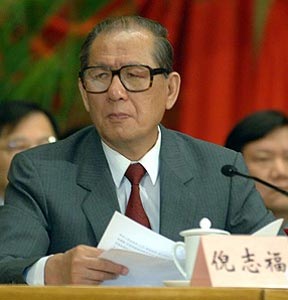 揭秘:谁是从文革到现在的中国政坛不倒翁?