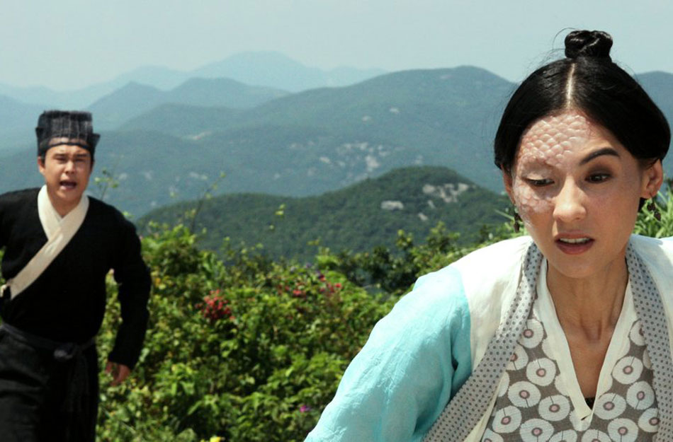 张柏芝《河东狮吼2》扮丑女 怪搭小沈阳擦火花[高清大图]