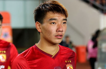 95年出生国青队长首度中超首发 创恒大历史纪