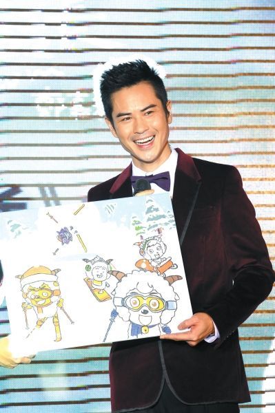 八爷郑嘉颖为吴奇隆刘诗诗送祝福(图)