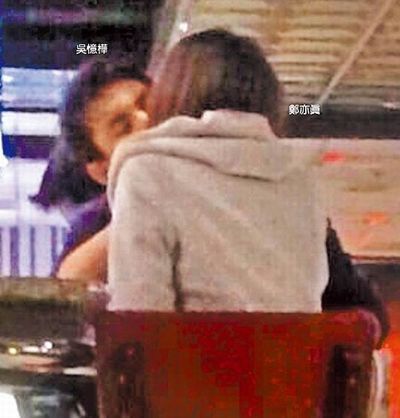 31岁女主播当街舌吻18岁混血男 称是打招呼方式(图)|吴忆桦|FRIDAYS_凤凰娱乐