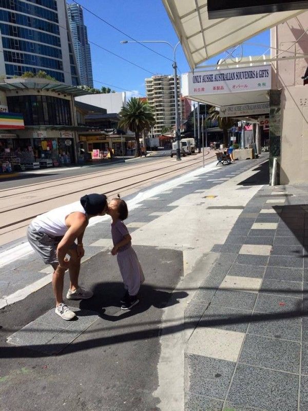 权相佑一家三口澳洲度假照片曝光(图)