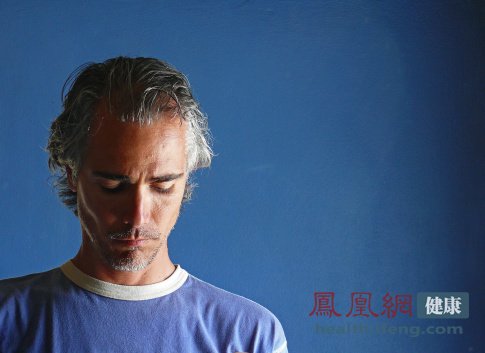 中西医解析:什么人爱<em>长白头发</em>?|脾胃失调 白发