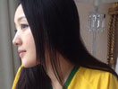 43岁杨钰莹变足球宝贝 肌肤娇嫩犹如少女 