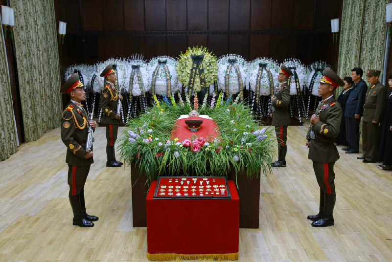 朝鲜核武领军人全炳浩逝世 金正恩吊唁表情哀伤