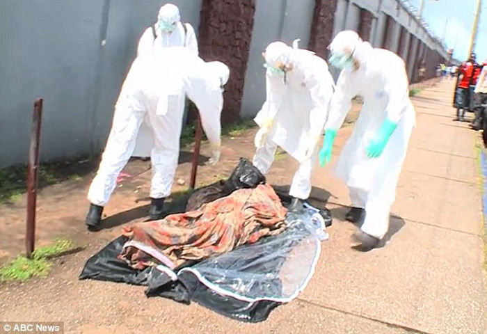 2014年10月07日埃博拉患者陈尸街头数日复活