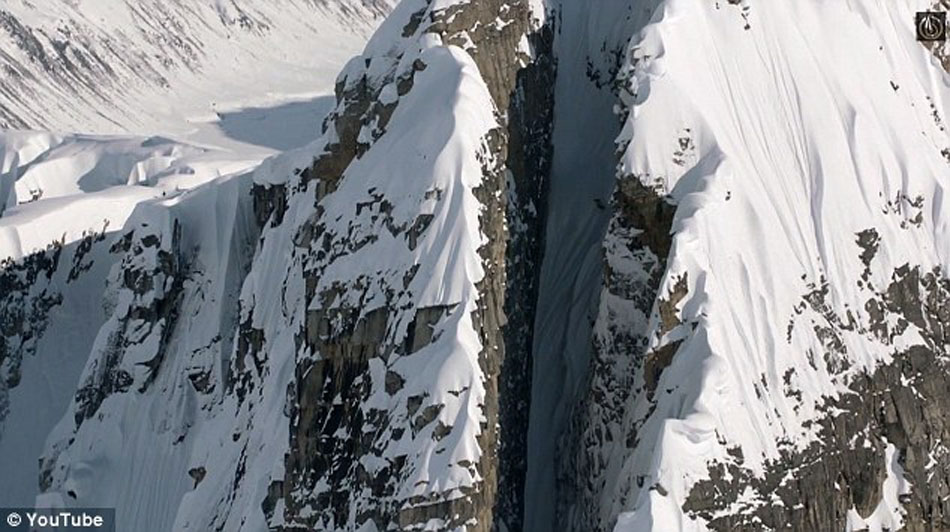 速滑惊险时刻 5英尺宽岩缝垂直速降 - 4G视界