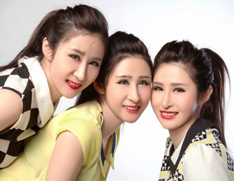 侯耀华三胞胎外甥女整容后拍写真