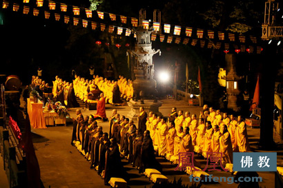 新年祈福法会(图片来源:凤凰佛教)