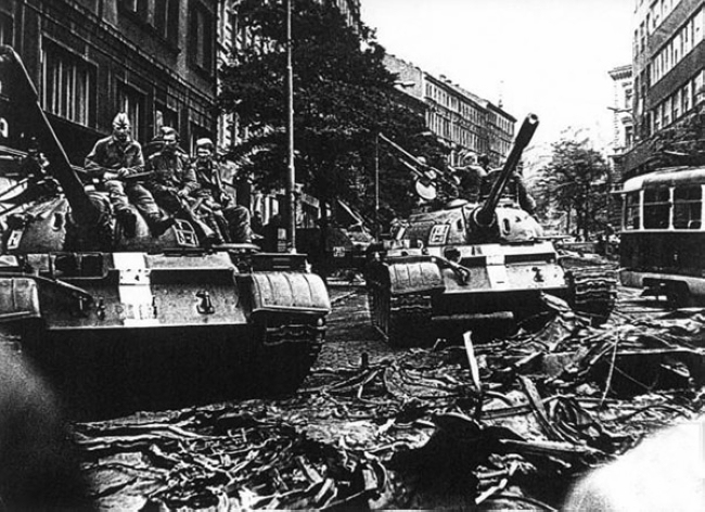 布拉格之春的凋零:苏军入侵捷克斯洛伐克