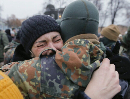 德媒:乌克兰难逃悲惨失败 10万新兵都是炮灰