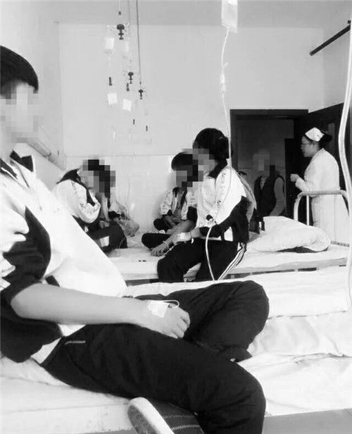 贵州一中学遭学生打砸 事发前有40余名学生食物中毒