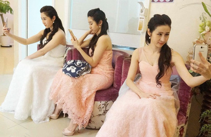 蔡依林乱入新闻台当主播 电视台被罚30万 