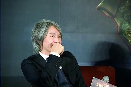 面相解读周星驰官非口舌 _凤凰星座