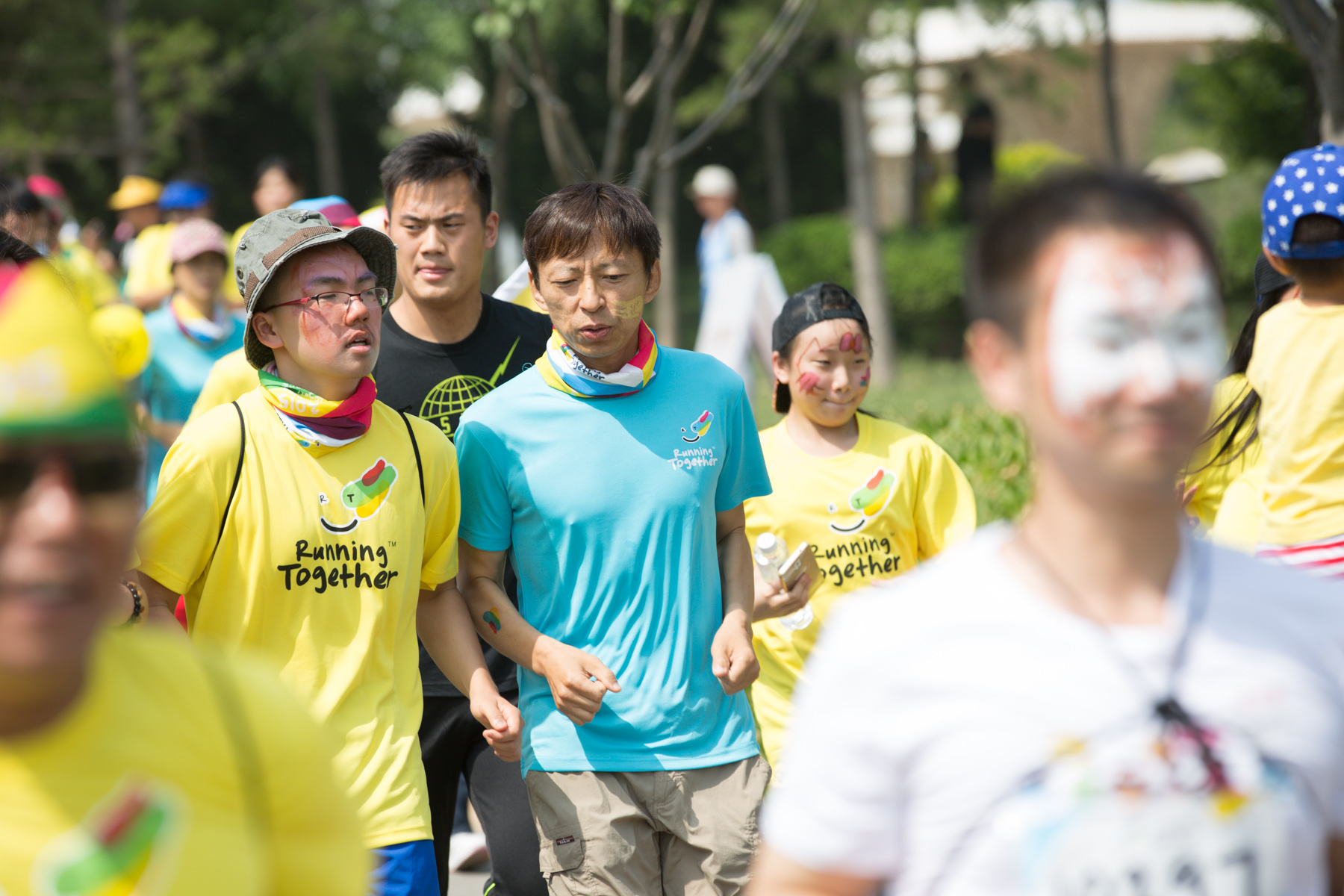 蓝爸爸潘石屹、张朝阳、魏江雷为孤独症儿童