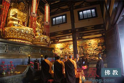 湖北大慈恩寺为“61东方之星客轮倾覆”事故诵经祈福