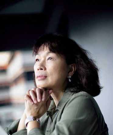 龙应台:<em>女人</em>该<em>看什么书</em> | 凤凰副刊|读书|书单|女