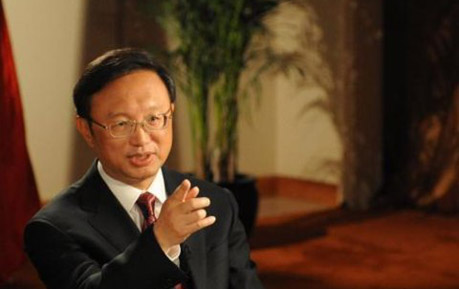 杨洁篪当面质问日方：是否放弃防守