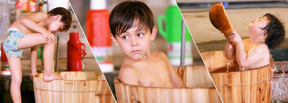  美男子洗澡！ 《爸爸3》诺一安静沐浴轩轩萌态十足  