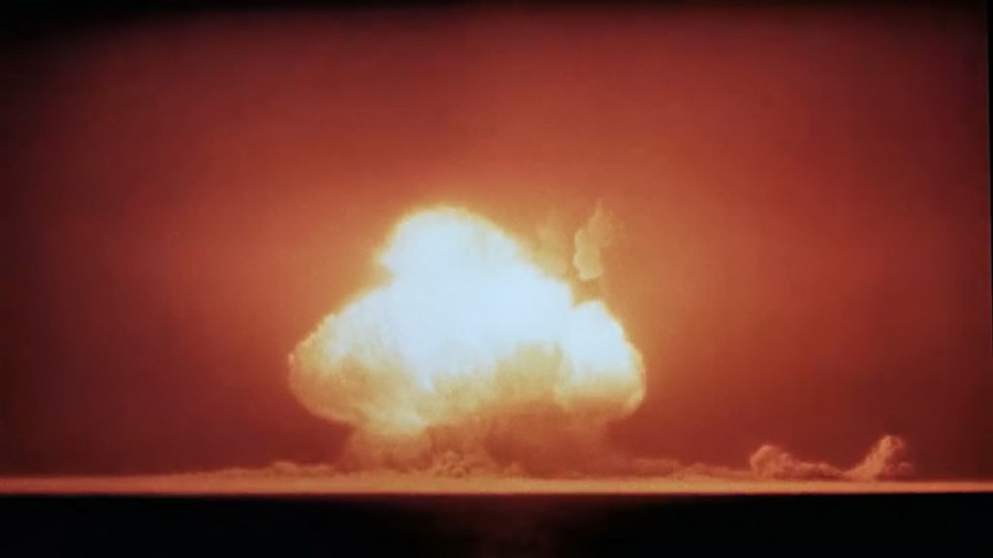 核武首战70周年纪那些恐怖和美丽并存的蘑菇云
