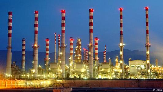 外媒:伊朗海上存储巨量石油 油价或进一步下探