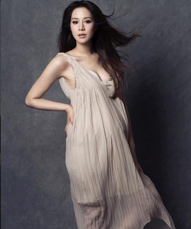 八年生四胎 曝 千亿儿媳 徐子淇上周再产子 手机凤凰网