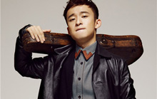 非典型小鲜肉董子健电眼迷人