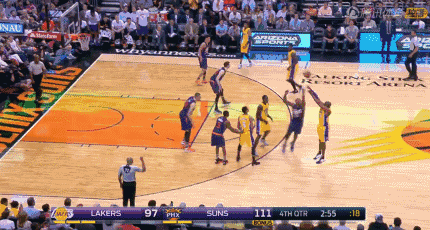 纵观科比的职业生涯,他与太阳队也算渊源颇深,在加索尔到来前,他曾