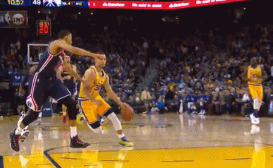 连2记血帽羞辱库里!奇才当家专治各种不服|gif