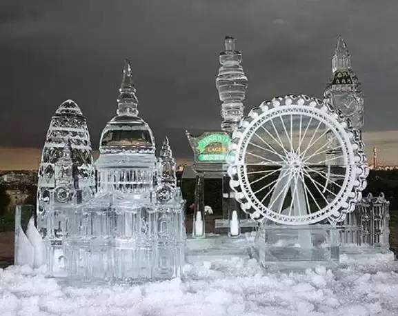哈尔滨冰雕雪雕都玩成这样了!