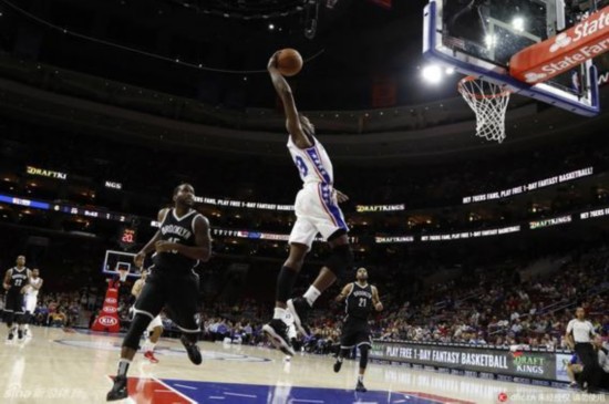 76人赢摆烂大战止13连败 刺头生涯新高灰熊擒