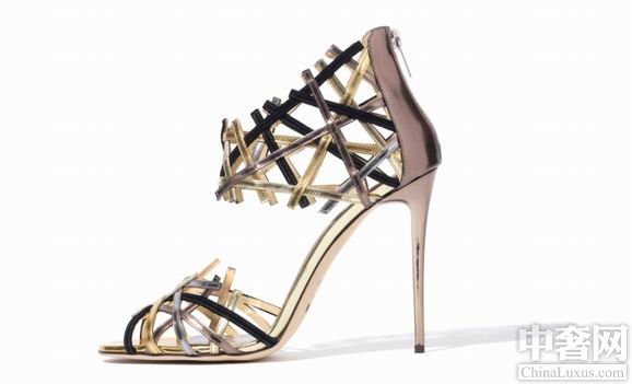 《Vogue》百年庆典,奢侈品为杂志做了限量版