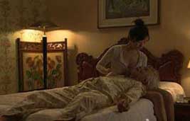 妙龄女子深恋7旬老汉跳江轻生 遭回应“她另有所图”