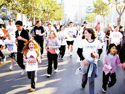 体育爱好者的福音!体育旅游成出游新热点_凤凰