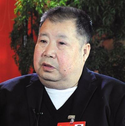 二月河:公务员想升官不丢人但不可以想发财