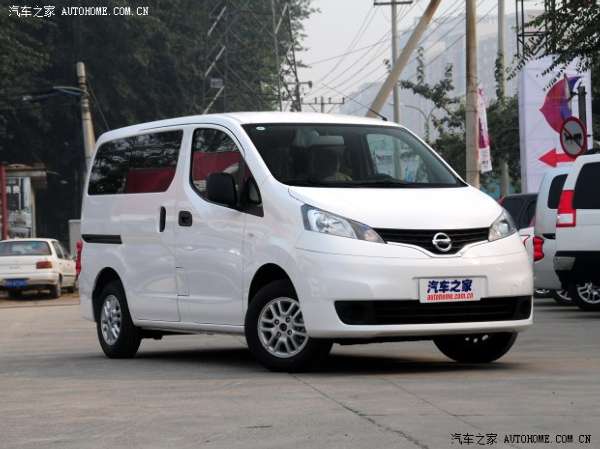 日产郑州日产日产NV2002013款1.6L 尊雅型国V