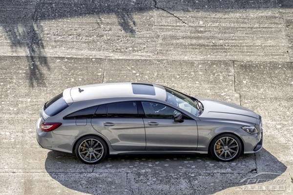  奔驰新款CLS63 AMG Shooting Brake