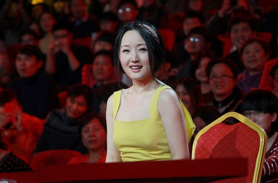 杨钰莹综艺节目献唱 网友:变胖了[高清大图]_娱乐频道_凤凰网