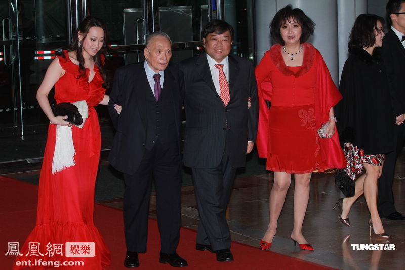 香港珠宝大王郑裕彤嫁孙女 城中名流云集[高清大图]